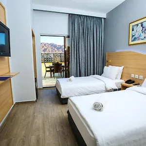 **** Hotel Golden Tulip Iordania