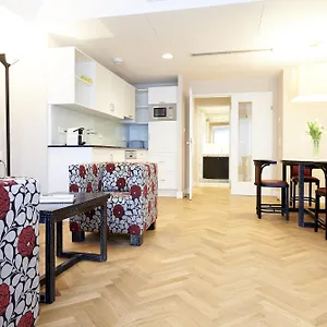 Singerstrasse 21-25 350m Next To St Stephen's Square מלון דירות