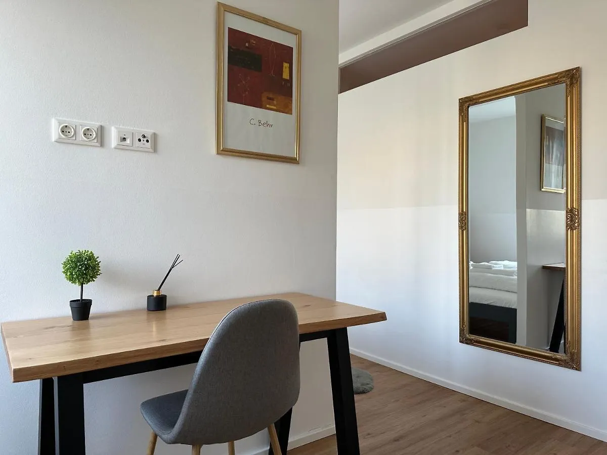 Lion'S Rooms N Apartments Vienne