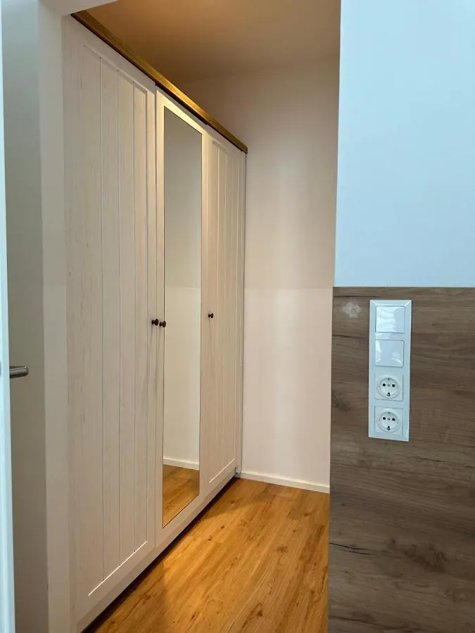 Lion'S Rooms N Apartments Vienne