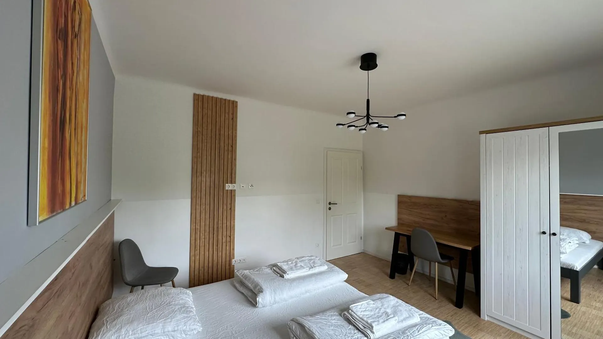 Lion'S Rooms N Apartments Vienne 0*,