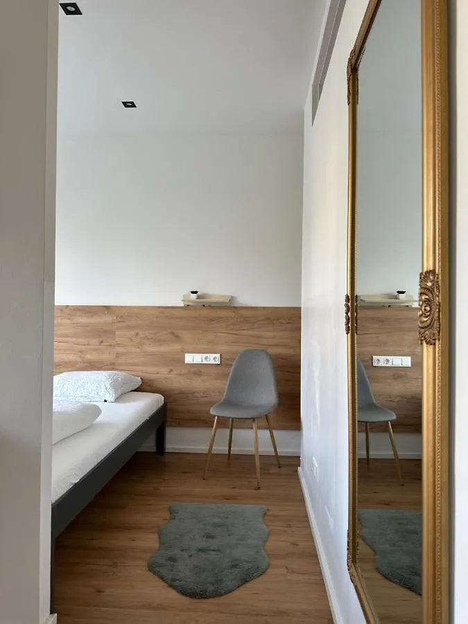 Lion'S Rooms N Apartments Viena 0*,